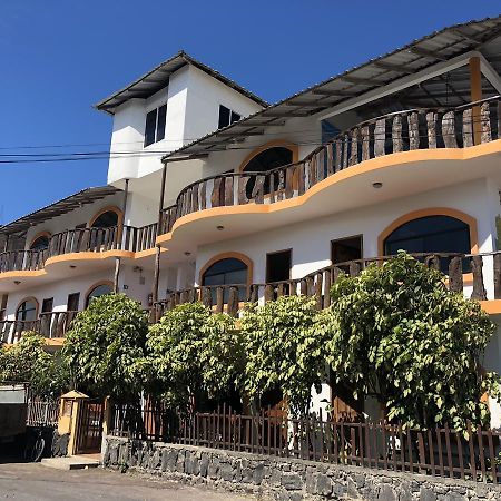 Hostal Sandrita Puerto Villamil Buitenkant foto