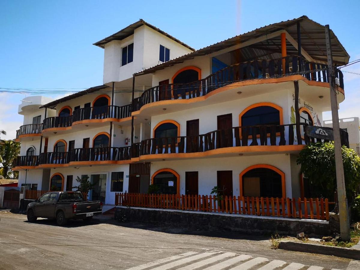 Hostal Sandrita Puerto Villamil Buitenkant foto