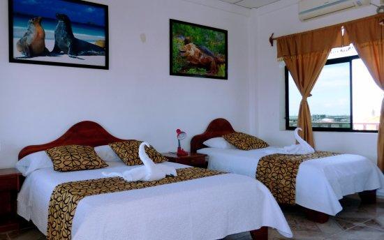 Hostal Sandrita Puerto Villamil Buitenkant foto