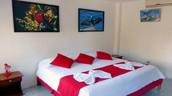 Hostal Sandrita Puerto Villamil Buitenkant foto
